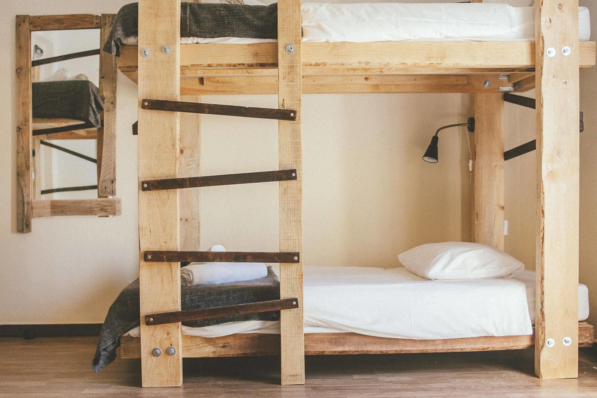 Cliff Surf House Hostel Santa Cruz  Bagian luar foto