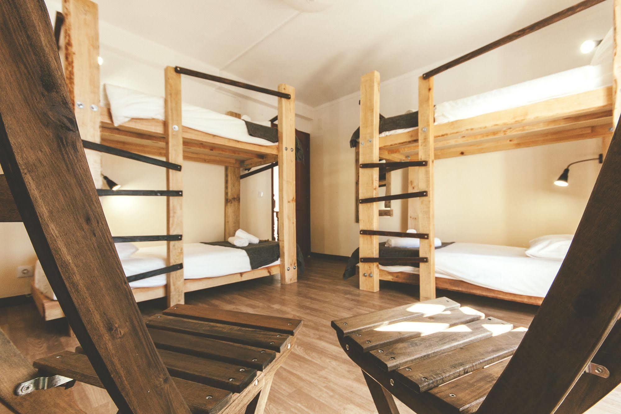 Cliff Surf House Hostel Santa Cruz  Bagian luar foto